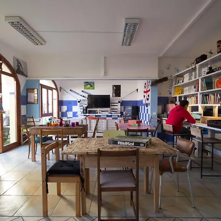 Sardinia Хостел