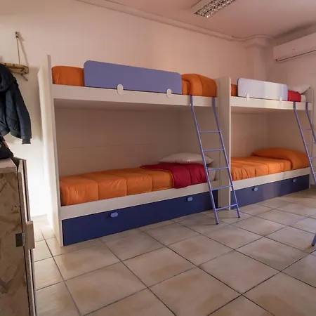 Sardinia Hostal Quartu SantʼElena
